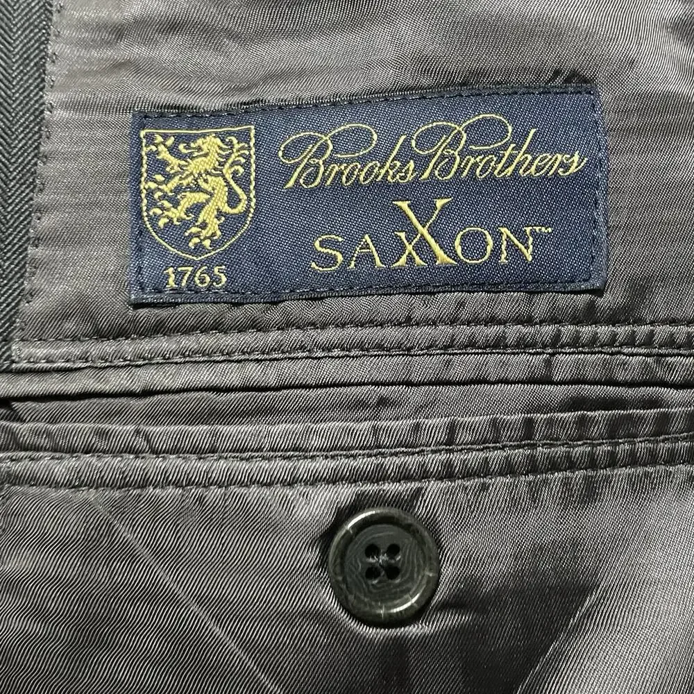 Brooks Brothers Saxxon Suit Mens 44 S Gray Madison 1818 2pc Pants 32x27.5 USA